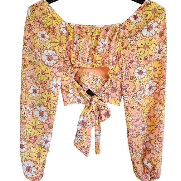 Madden NYC Crop Top Tie Back Blouse Shirt‎ Flowers - Picture 4 of 5